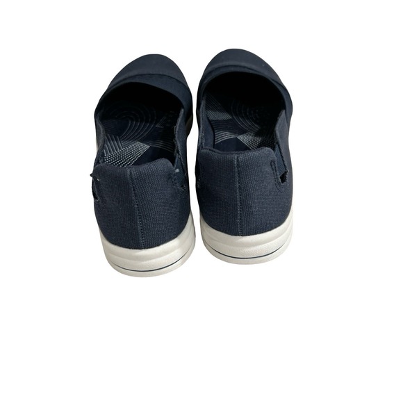 Flats_&_Loafers